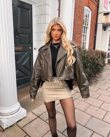 Women Vintage Short Jacket made of PU Leather with Belt