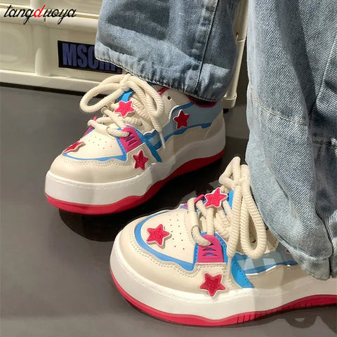 Y2K Platform Sneakers with Thick Soles and Stars