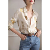 Ladies' blouse with artistic pattern