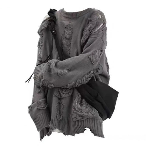 Rissiger Grunge Longsleeve Sweater in Streetwear Style