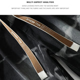 大きなポケットが付いたメンズのゆったりタイダイジーンズ