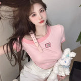 ソフトガールスタイルのローザオフショルダークロップトップ