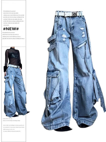 Cargo-Baggy-Jeans with a faded look and Y2k stripes