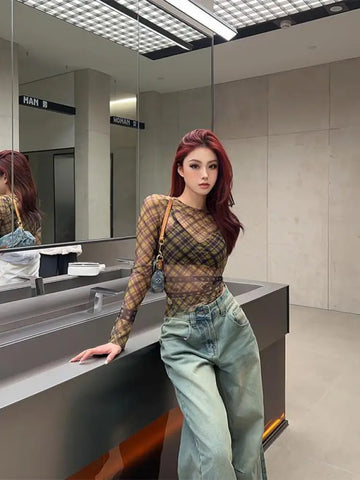 E-Girl Long Sleeve Crop Top for Trendy Looks